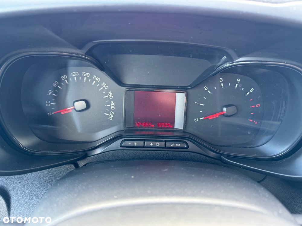 Toyota Proace City 1.5 D-4D Long 2,3t Active (bryg.) - 23
