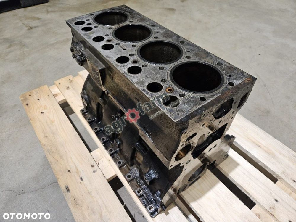 Blok silnika Massey Ferguson 6614, 6612, 6613 - 1
