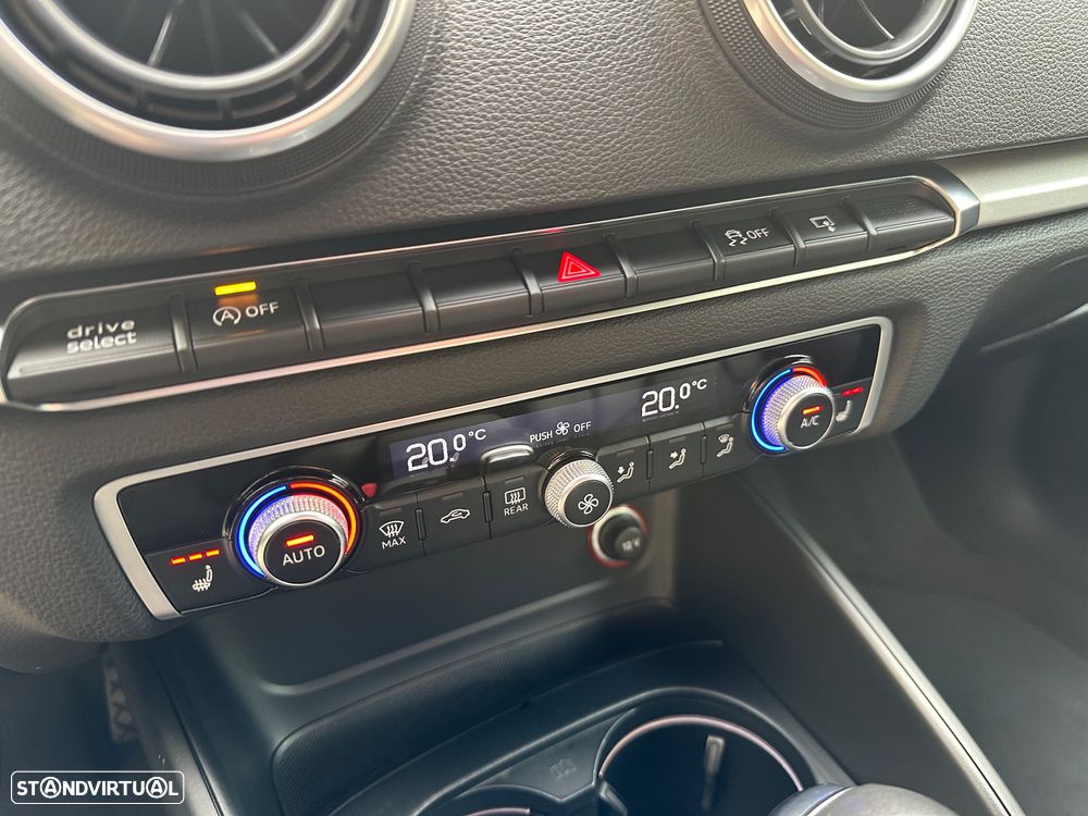 Audi A3 1.6 TDI Sport S tronic - 19