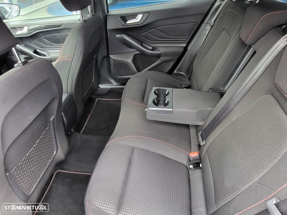 Ford Focus SW 1.0 EcoBoost MHEV ST-Line X - 11