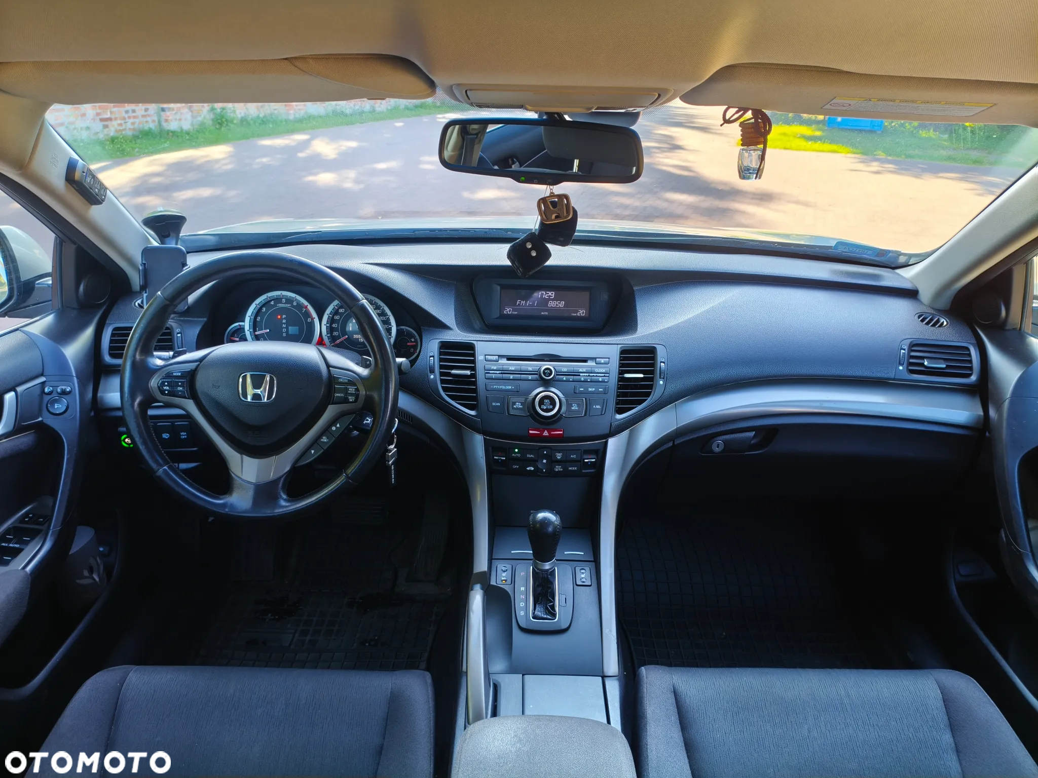 Honda Accord 2.0 Elegance - 12
