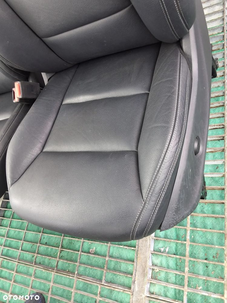 MERCEDES B-KLASA W246 KOMPLET FOTELI SKÓRA NIE ECO 2011-2018 ROK ŁADNE - 9