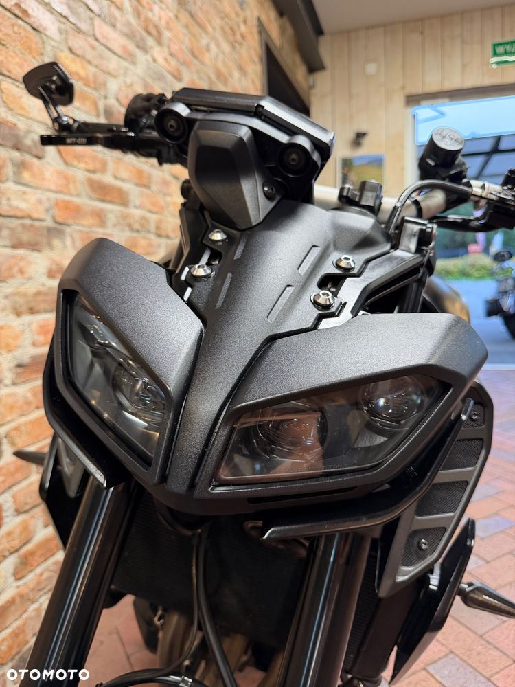Yamaha MT - 12