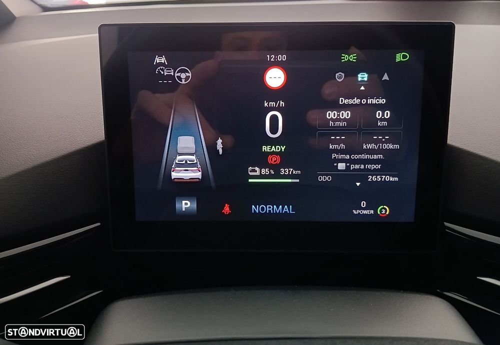 MG MG4 64 kWh Luxury - 7