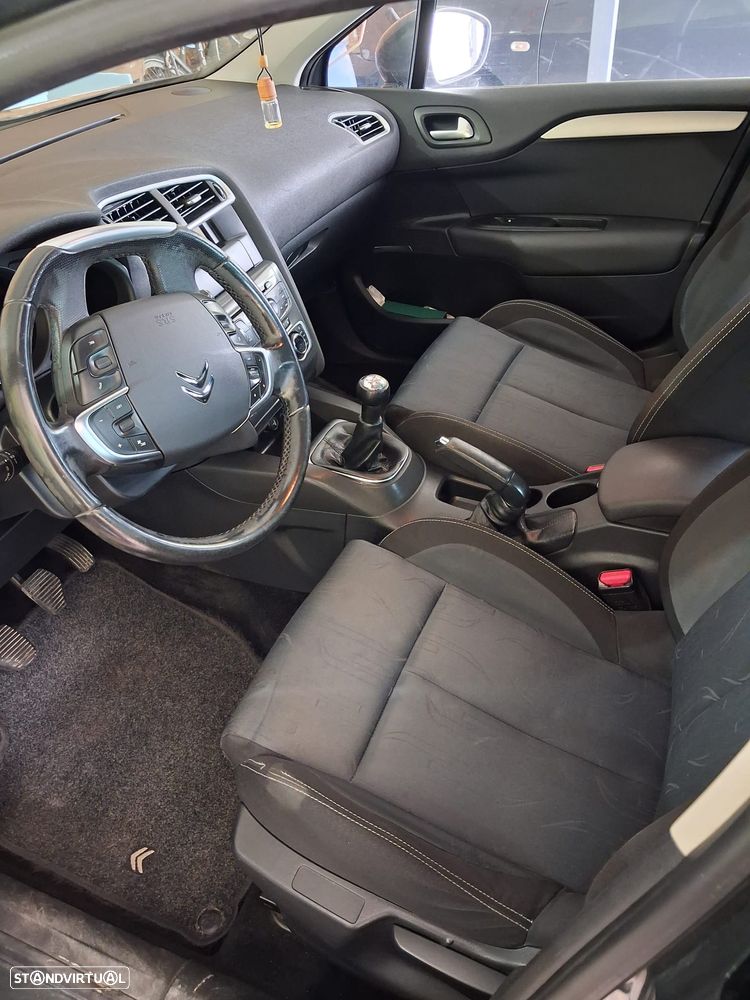 Citroën C4 1.6 HDi Attraction - 11
