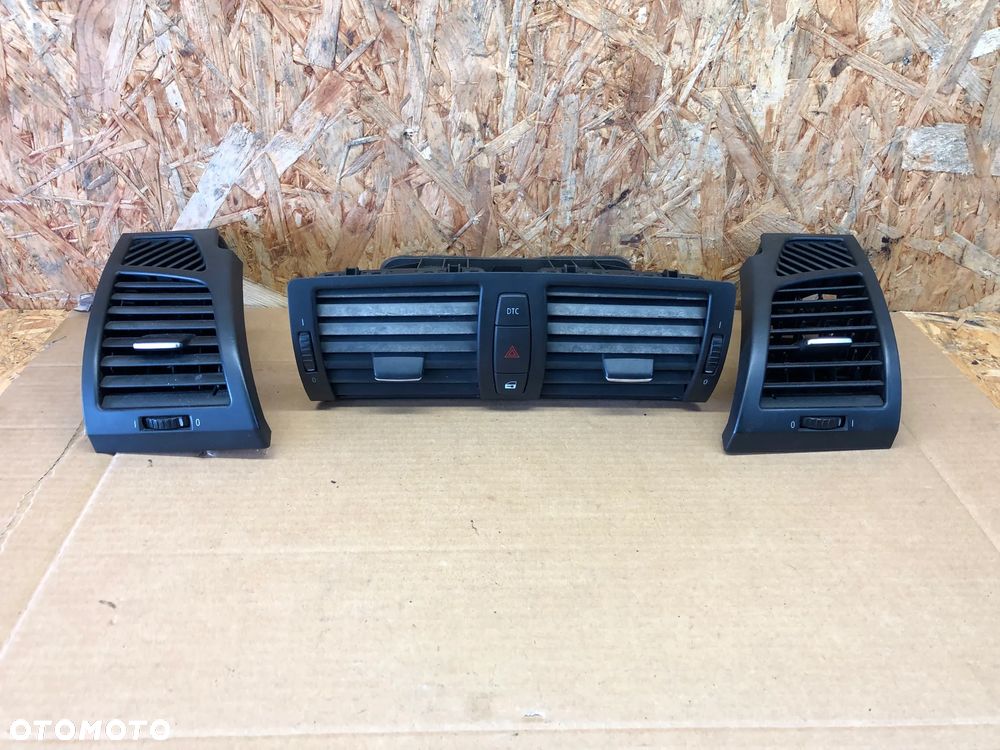 BMW E81 E82 E87 E88 Kratka nawiewu wlot powietrza