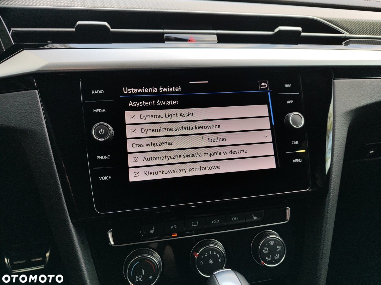 Volkswagen Arteon 2.0 TDI 4Motion R-Line DSG - 29
