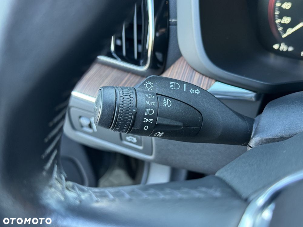 Volvo XC 60 D5 AWD Geartronic Inscription - 17