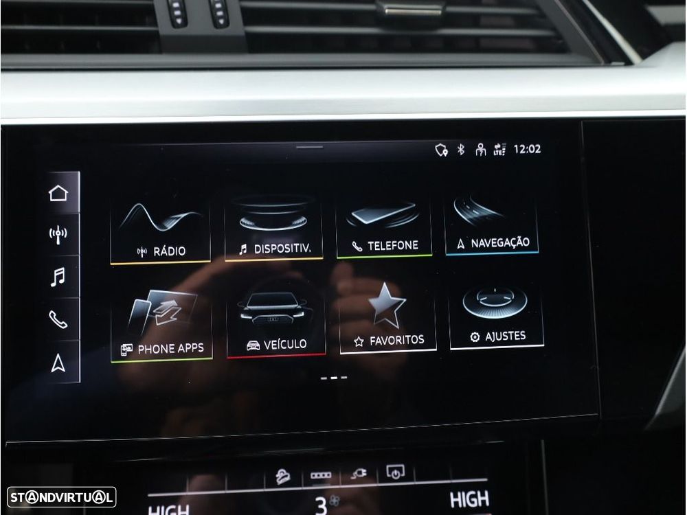 Audi Q8 e-Tron Sportback 50 quattro S line - 26