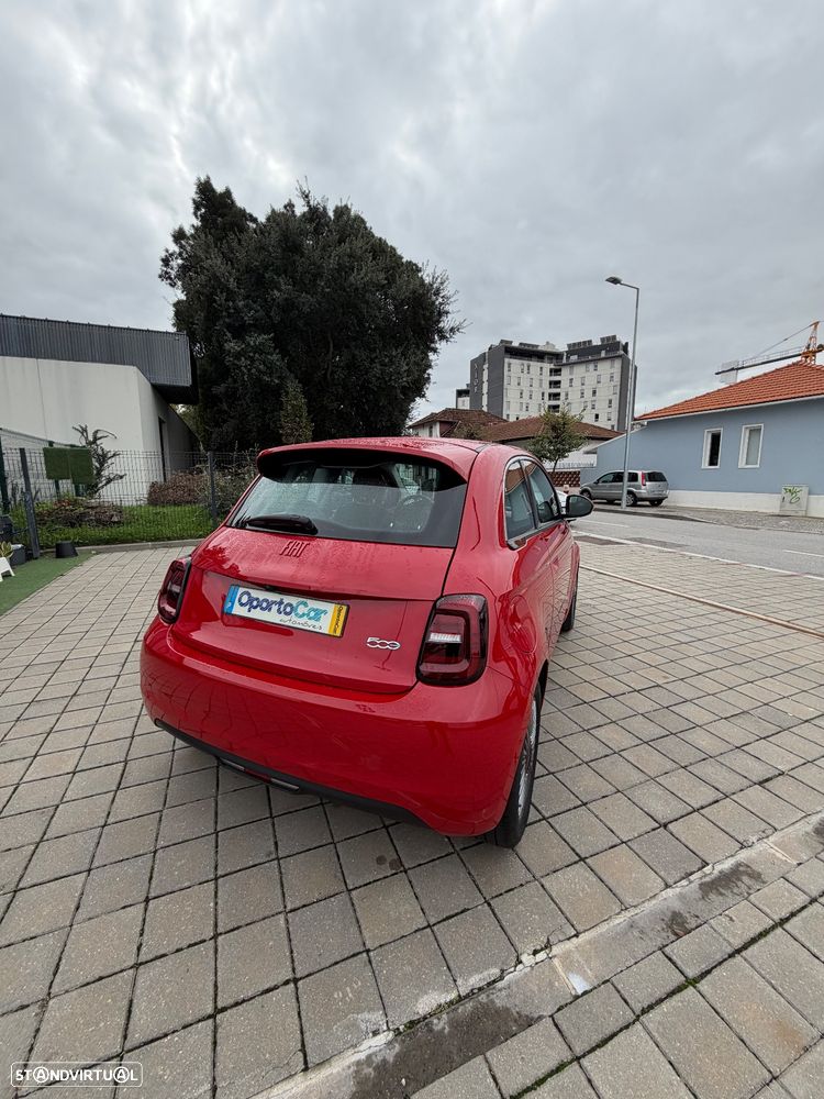 Fiat 500e 23.65 kWh (RED) - 29