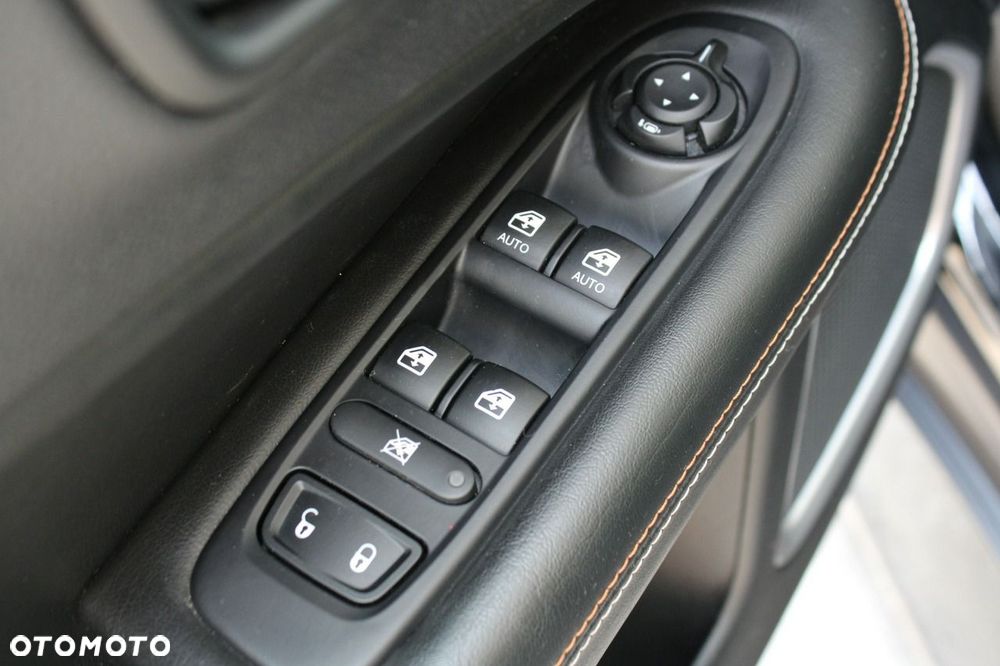 Jeep Compass 1.4 TMair Longitude FWD S&S - 30
