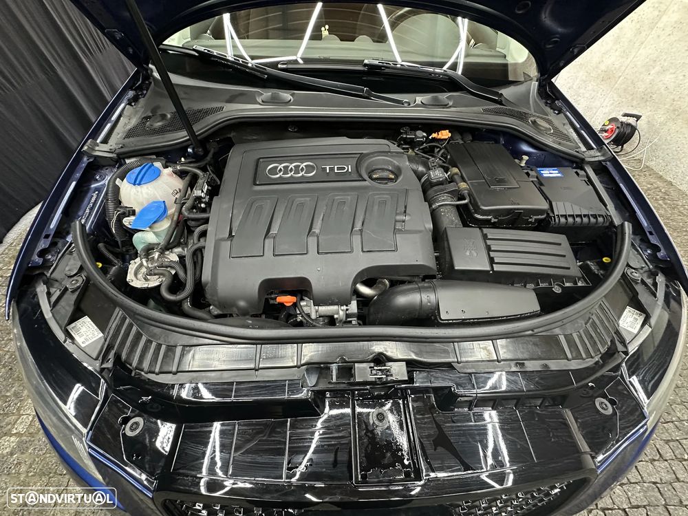 Audi A3 Sportback 1.6 TDI Ambiente - 15