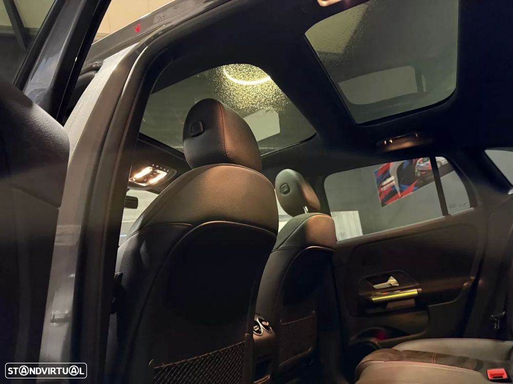 Mercedes-Benz GLA 250 e 8G-DCT AMG Line - 17