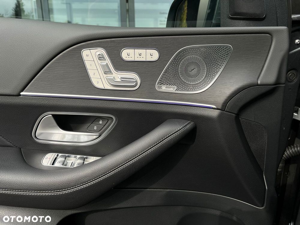 Mercedes-Benz GLS - 8