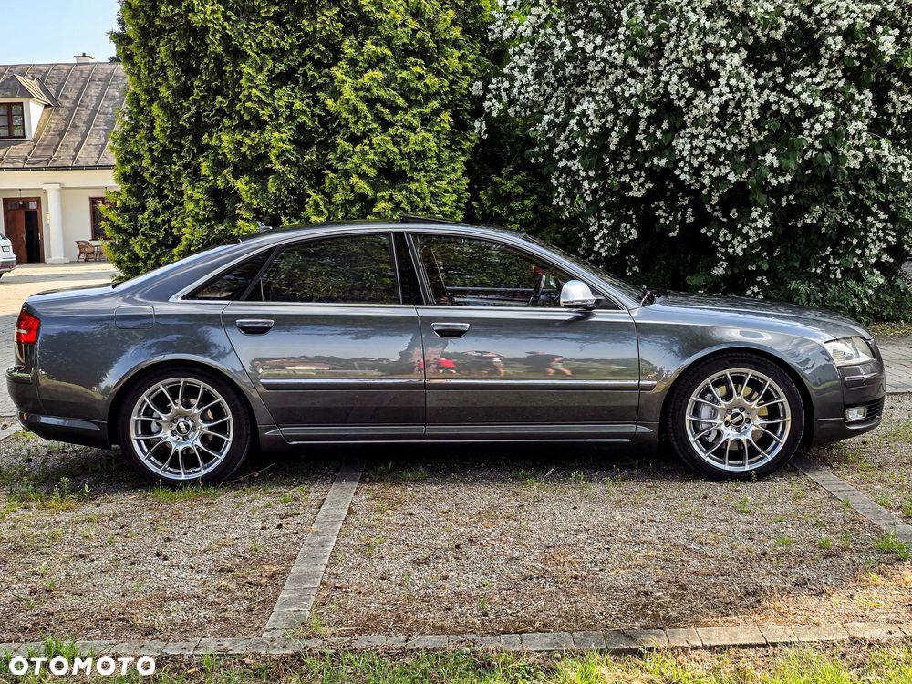 Audi A8 4.2 TDI DPF Quattro Langversion - 1