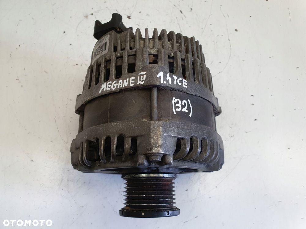 ALTERNATOR Renault Megane III 1.4 TCe _ 231000024R Alternator Oryginał - 7