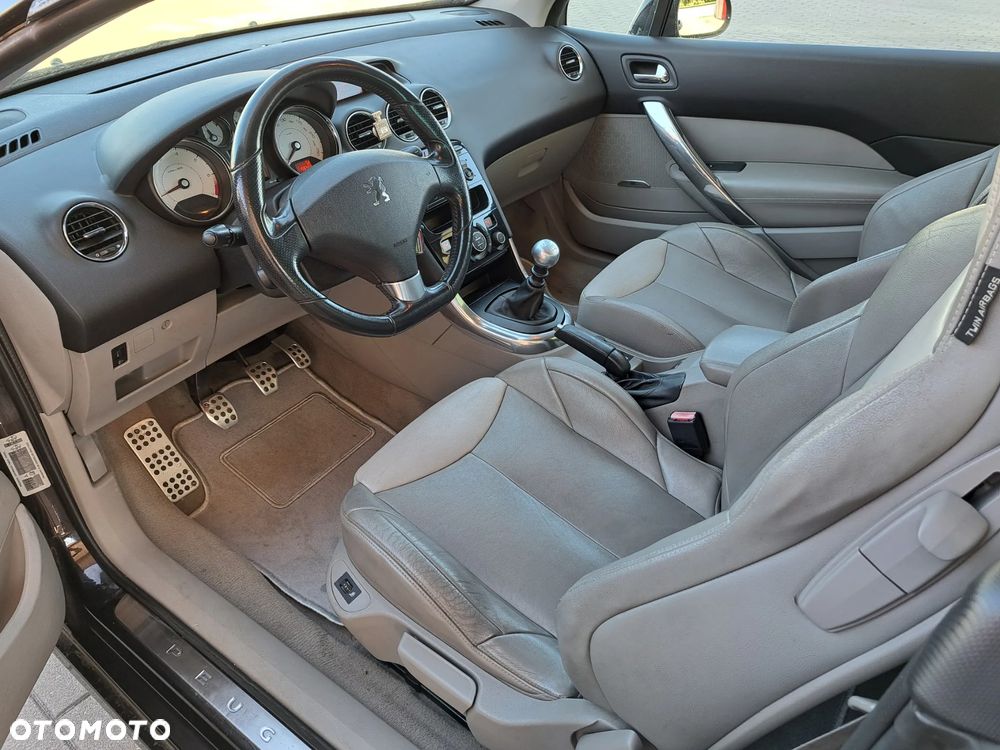 Peugeot 308 CC - 10