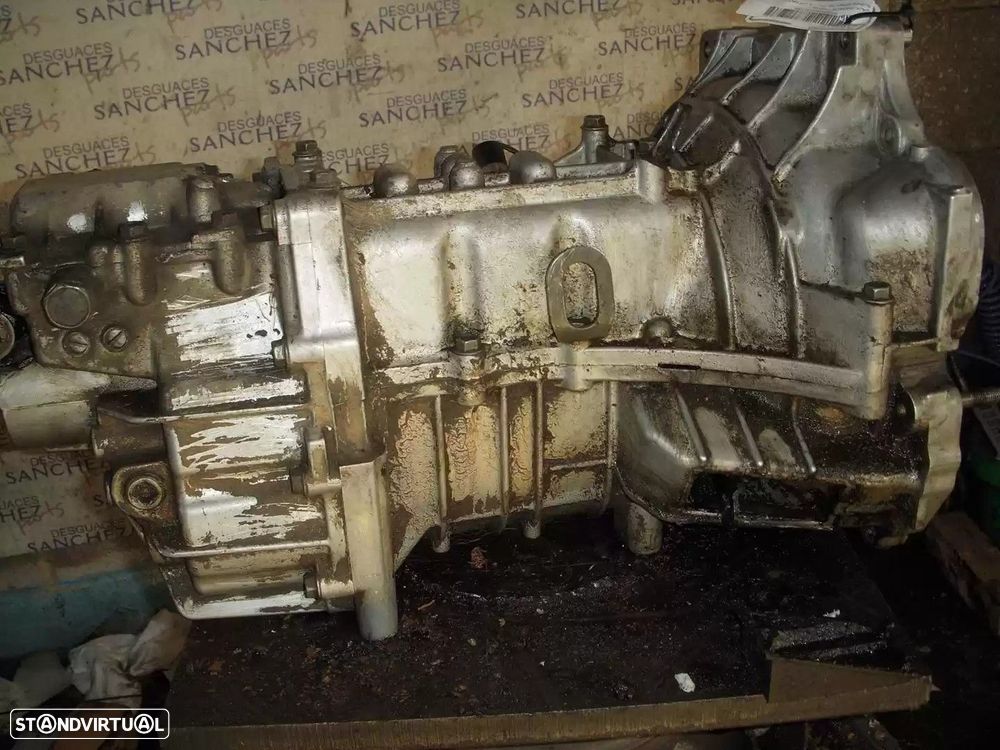 CAIXA VELOCIDADES SUZUKI JIMNY TODO TERRENO, FECHADA 1998 - - 5