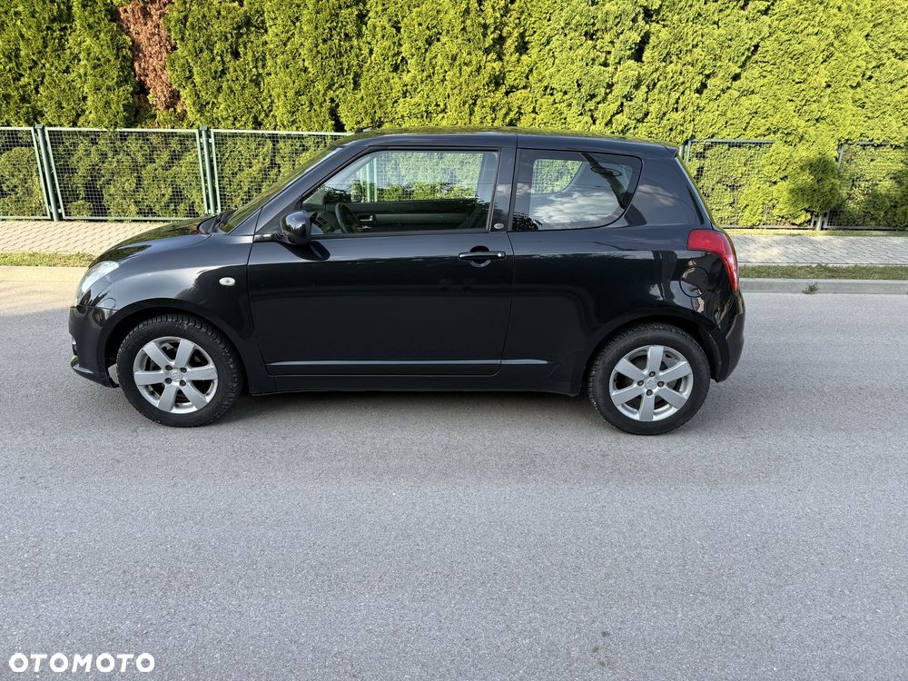Suzuki Swift - 2