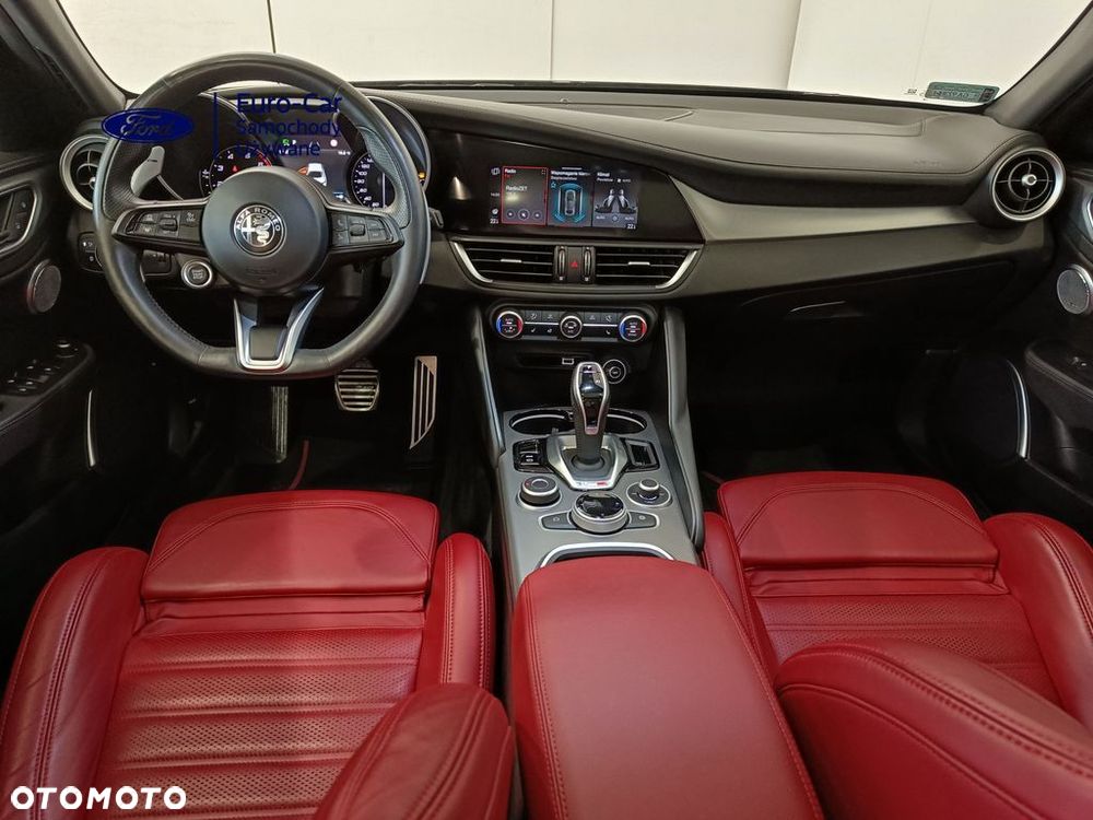 Alfa Romeo Giulia 2.0 Turbo Veloce Q4 - 16