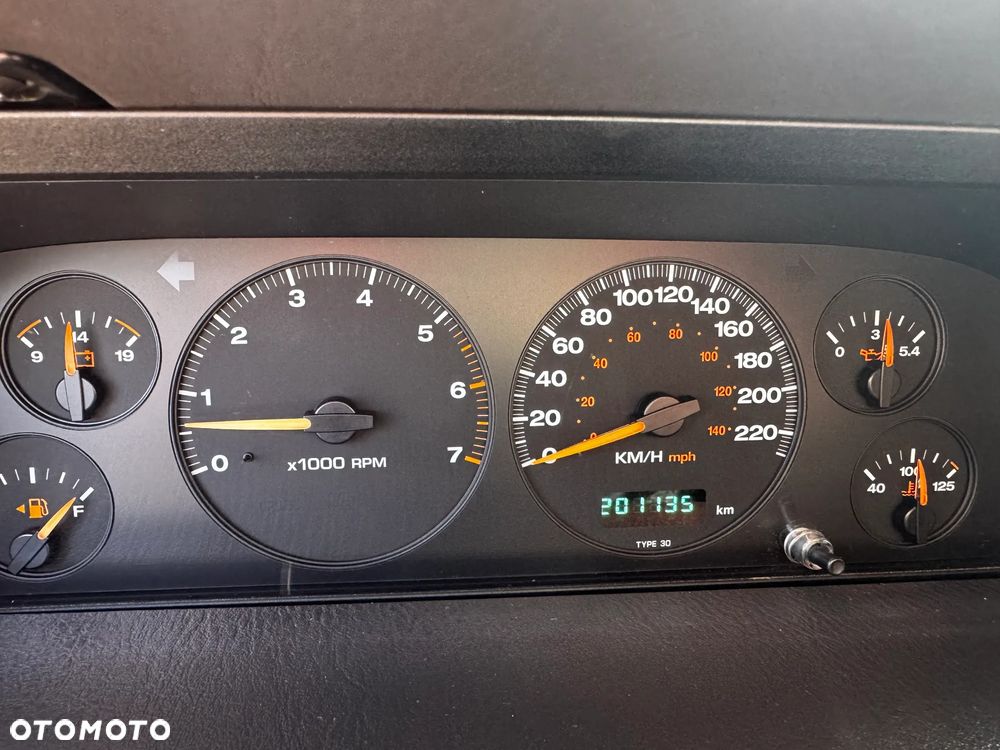 Jeep Grand Cherokee - 10