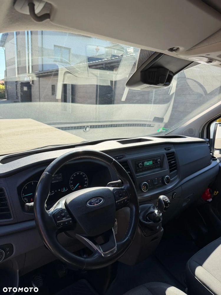Ford TRANSIT CUSTOM - 12