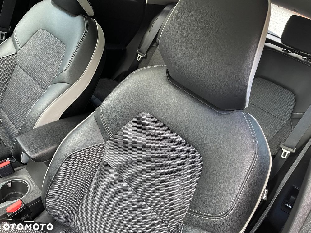 Renault Captur TCe Mild Hybrid 160 EDC TECHNO - 21