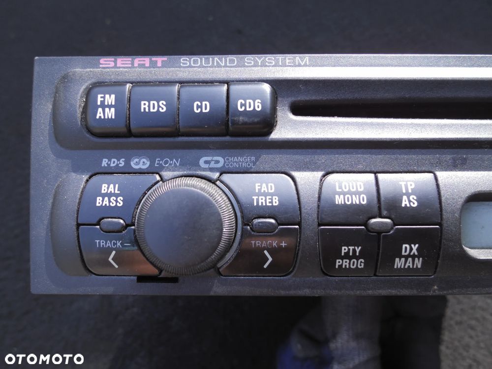 RADIO AURA CD2 SEAT LEON I TOLEDO II 1M0035186K + KOD  POSIADAM 2 SZT - 2