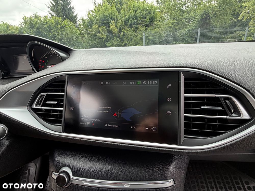 Peugeot 308 1.5 BlueHDi GT S&S EAT8 - 17