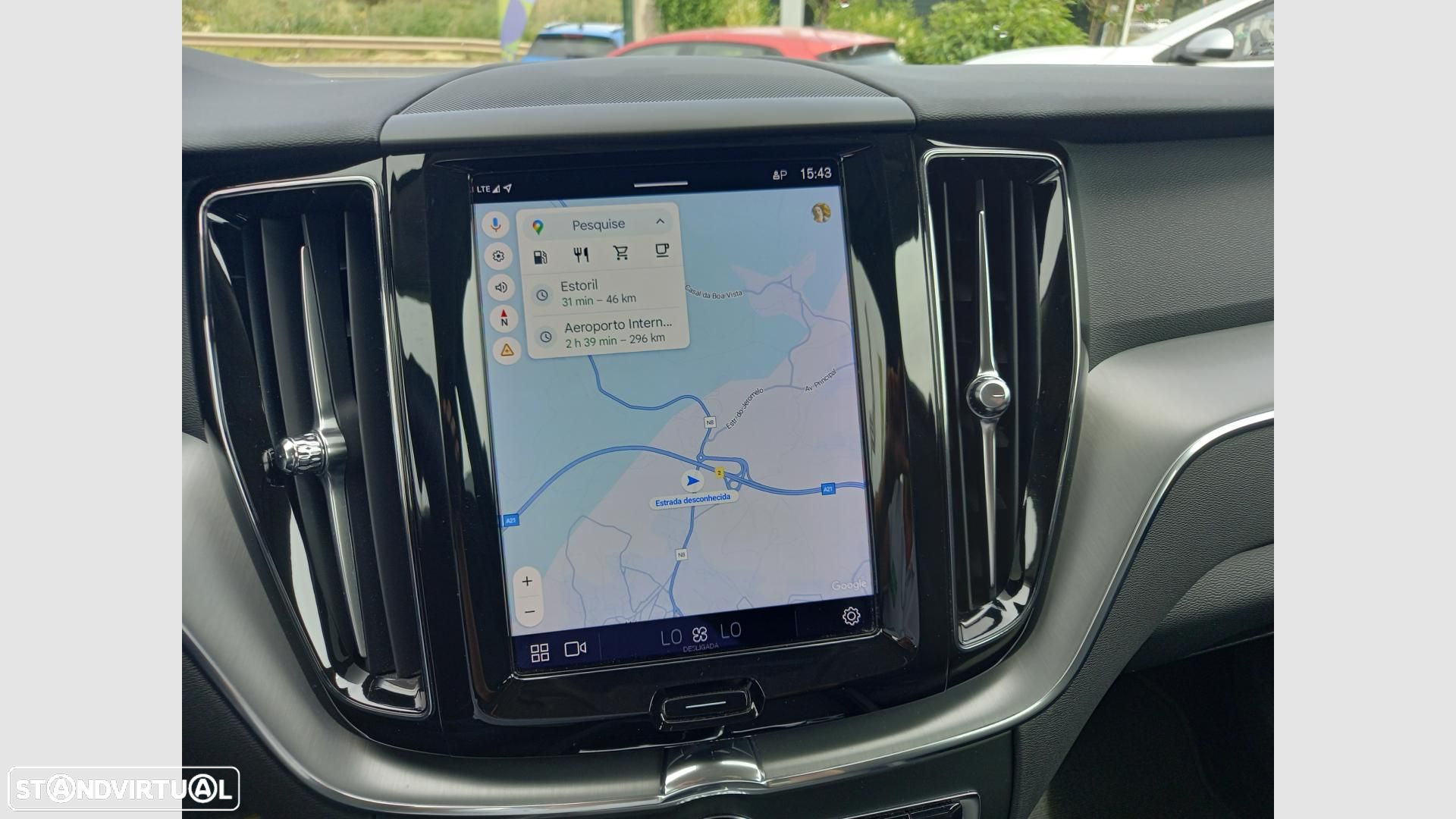 Volvo XC 60 2.0 B4 Momentum Plus - 19