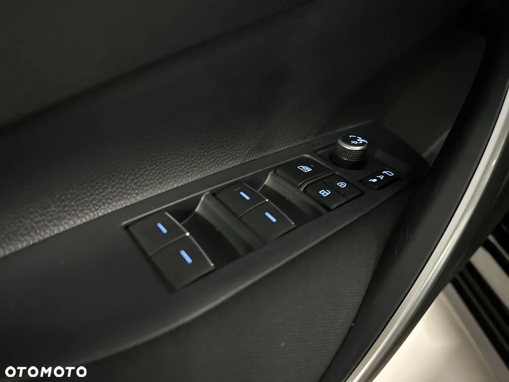Toyota Corolla 1.8 Hybrid Comfort - 26