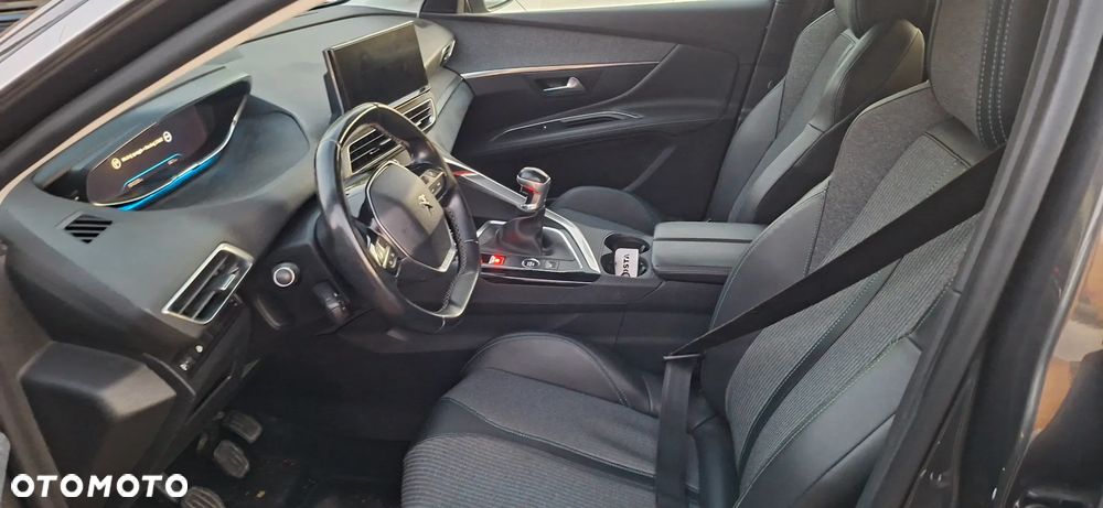 Peugeot 3008 1.5 BlueHDi Allure Pack S&S - 9