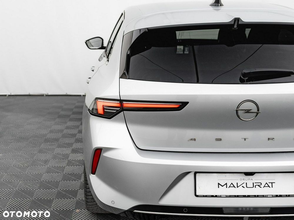 Opel Astra 1.2 T Elegance S&S - 12