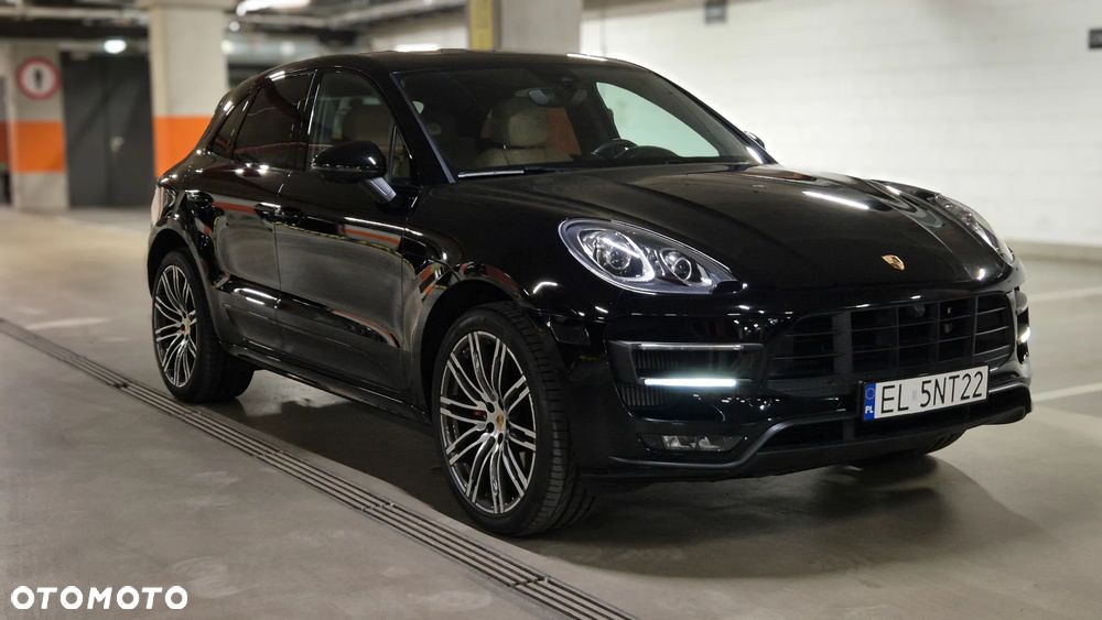 Porsche Macan Turbo PDK - 11
