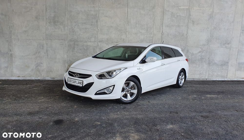 Hyundai i40 Kombi blue 1.6 Trend - 2