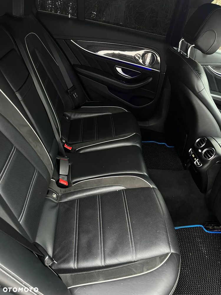 Mercedes-Benz Klasa E - 11