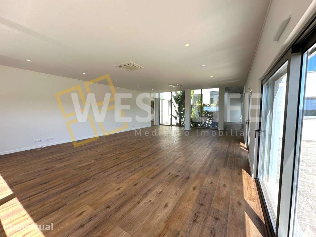 Magnifica Quintinha T3+1 com VISTA MAR, Piscina e 5.334 m2 de Terre... - Grande imagem: 4/29
