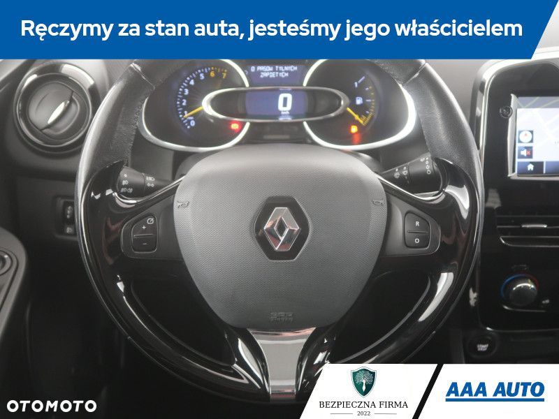 Renault Clio - 17