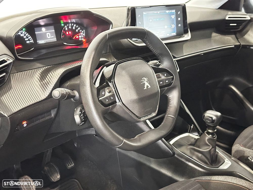 Peugeot 208 1.2 PureTech Active - 12