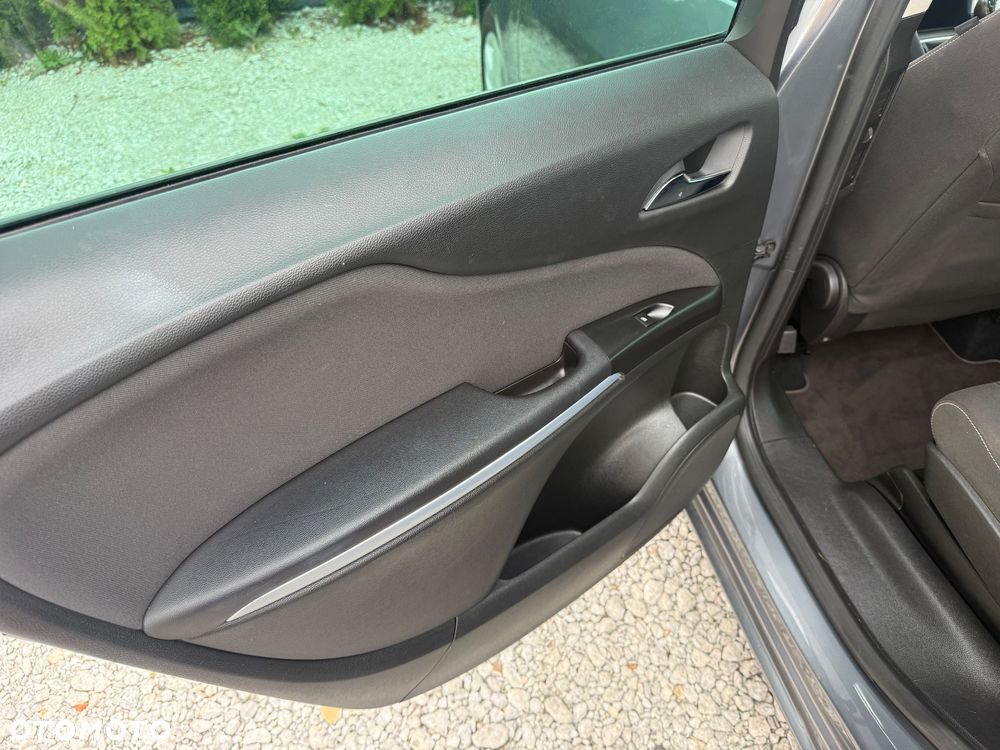 Opel Zafira - 15