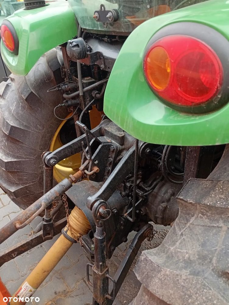 John Deere 4520 - 9