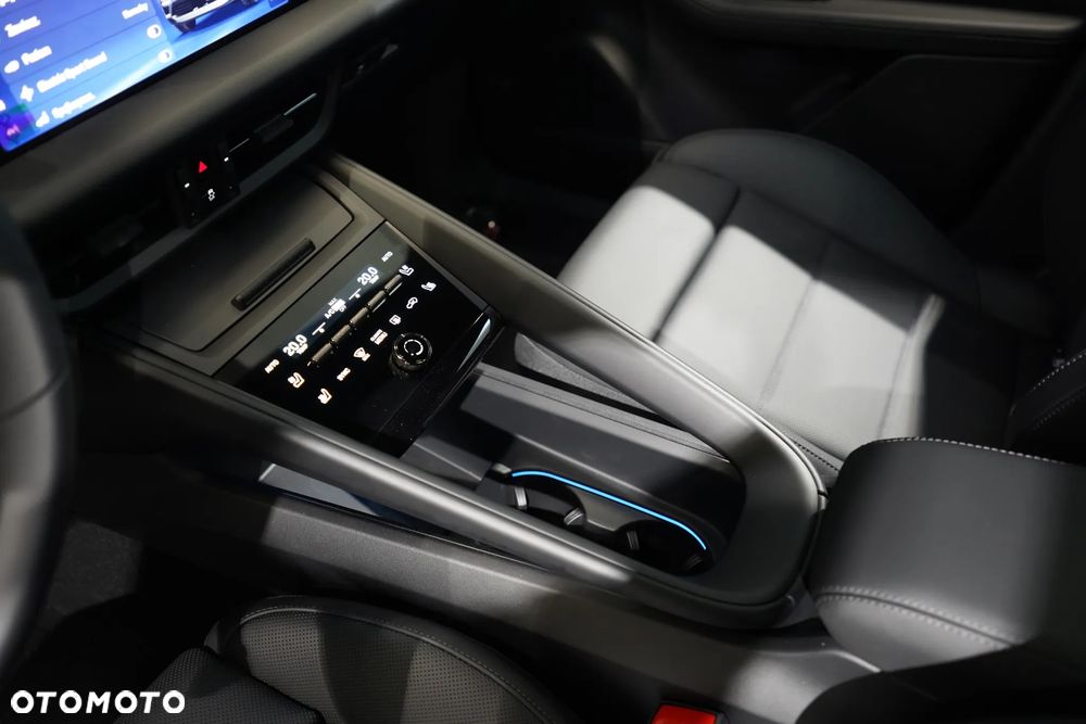 Porsche Macan Turbo 100kWh - 21