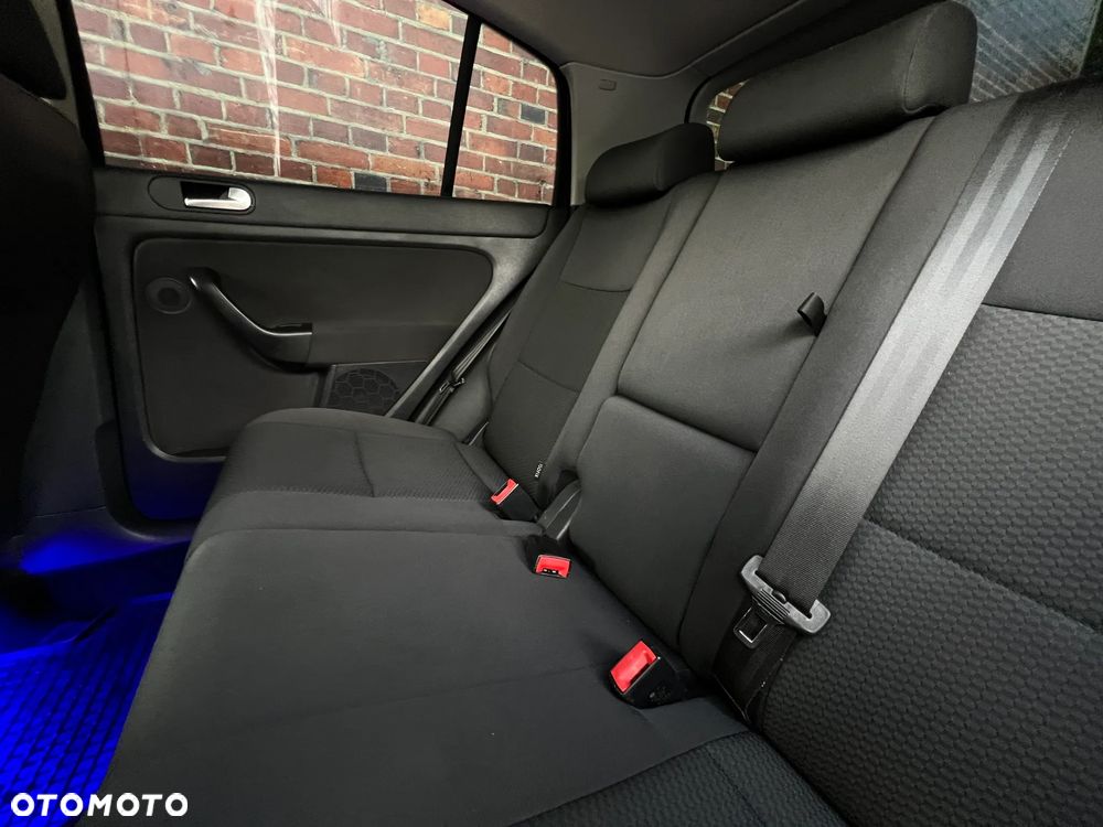 Volkswagen Golf Plus - 16