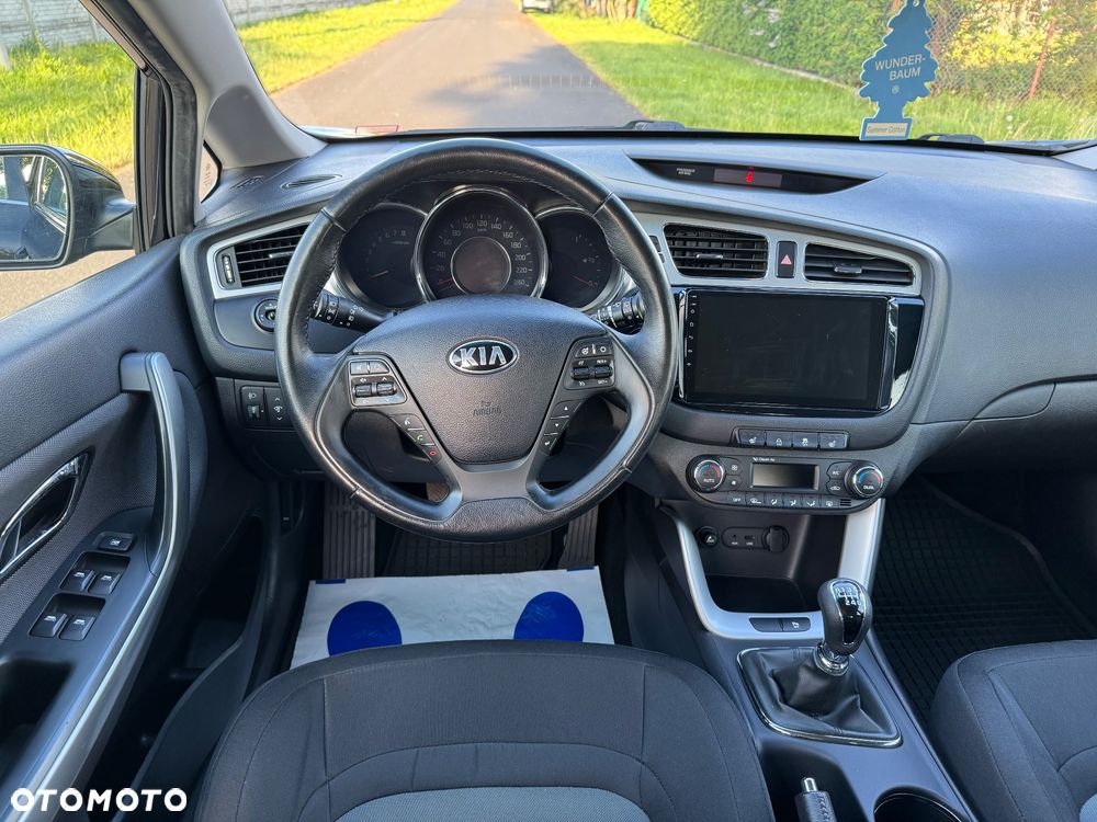 Kia Ceed - 26