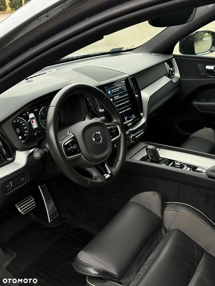 Volvo XC 60 B4 D AWD R-Design - 10