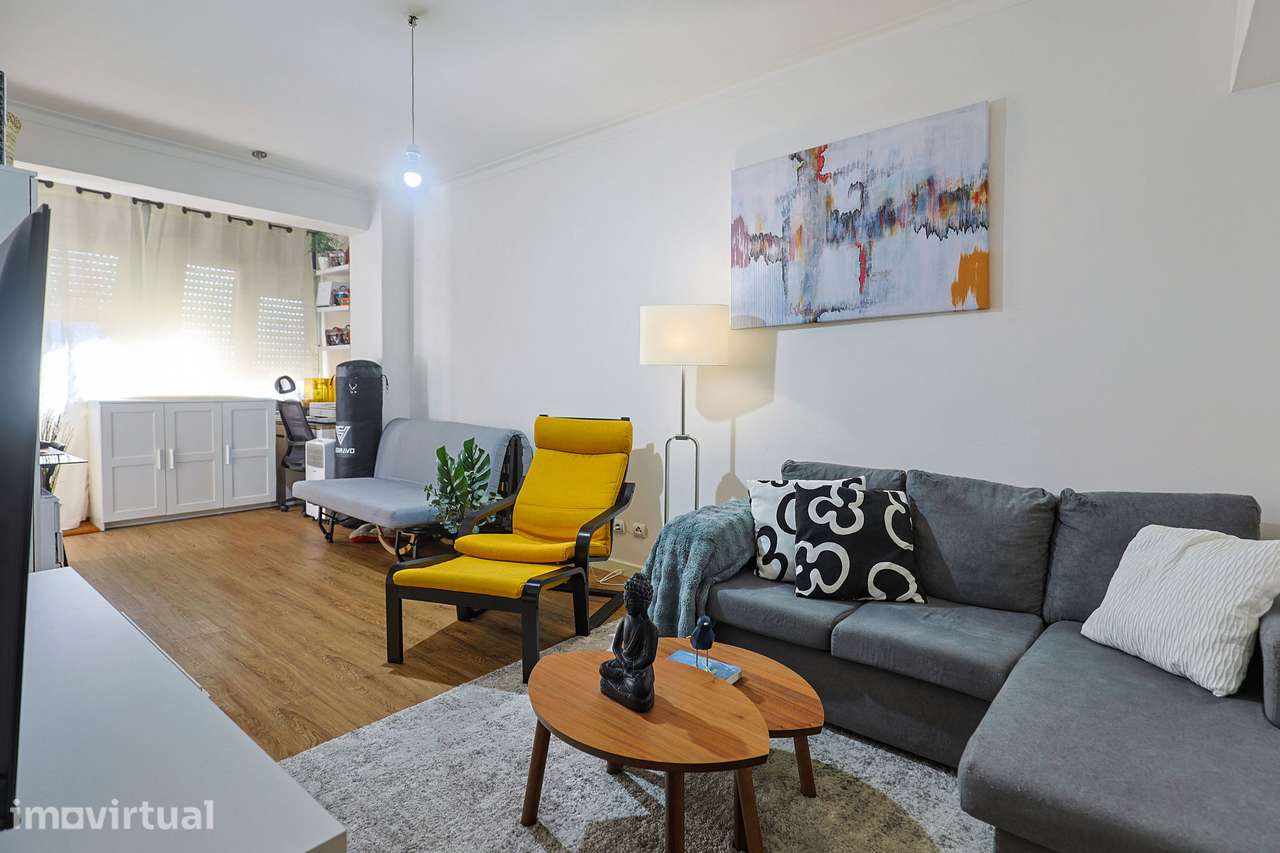 T2 à venda por 260.000€ na Arrentela - Grande imagem: 2/19