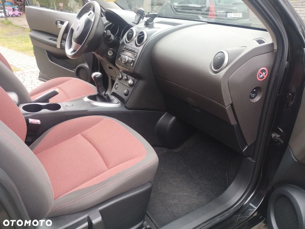 Nissan Qashqai - 11