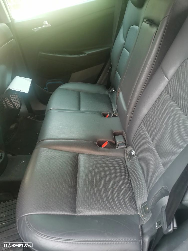 Hyundai Tucson 1.6 CRDi Premium +P.Pele+P.Style - 8