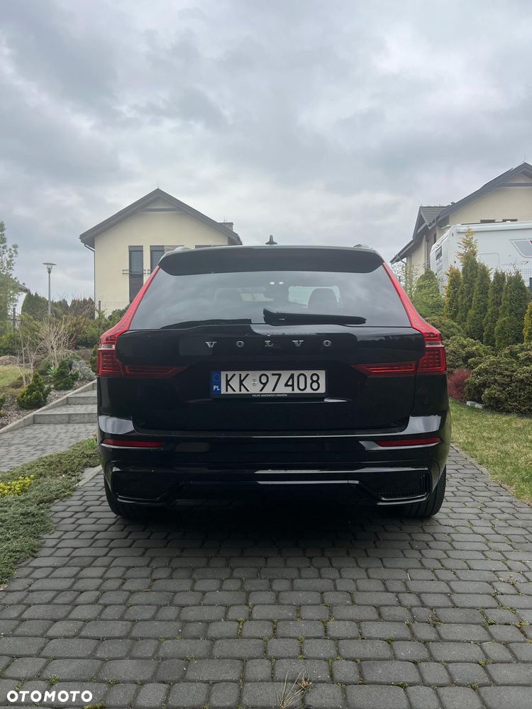 Volvo XC 60 T6 Plug-In Hybrid AWD Plus Dark - 6