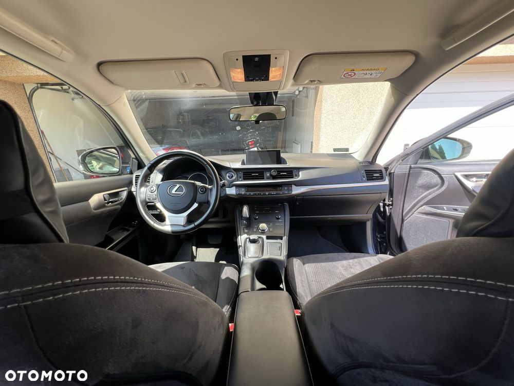 Lexus CT - 5